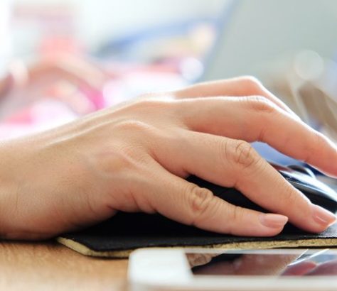 How to Change an Image Background in MS Paint (Green Screen)