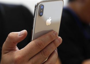 iPhone X review: If any phone is worth £1,000, this is it